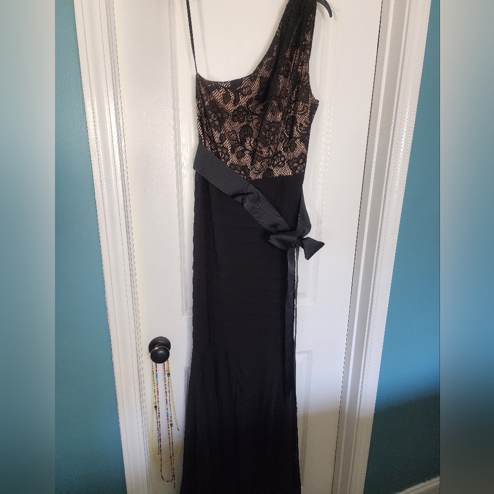 Long black dress